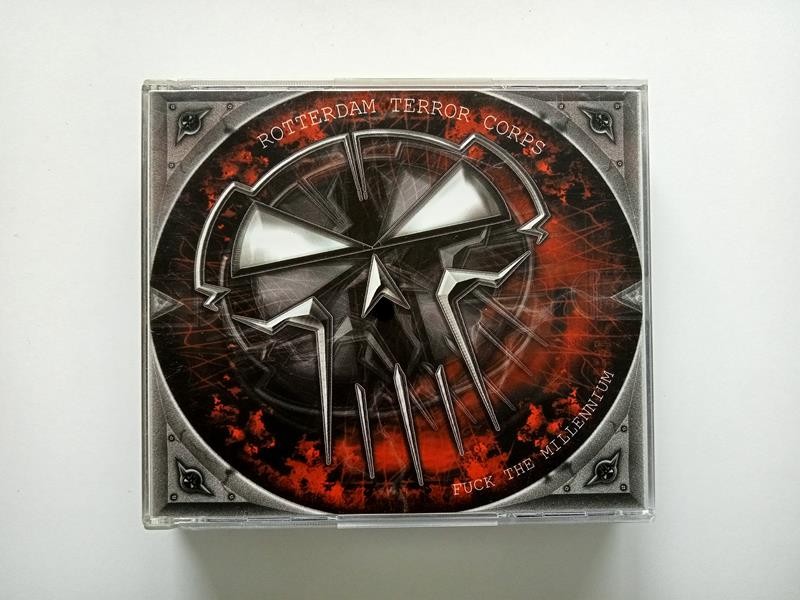 全信頼を寄せる – Corps Terror Rotterdam Fuck Records) (Megarave Millennium The その他